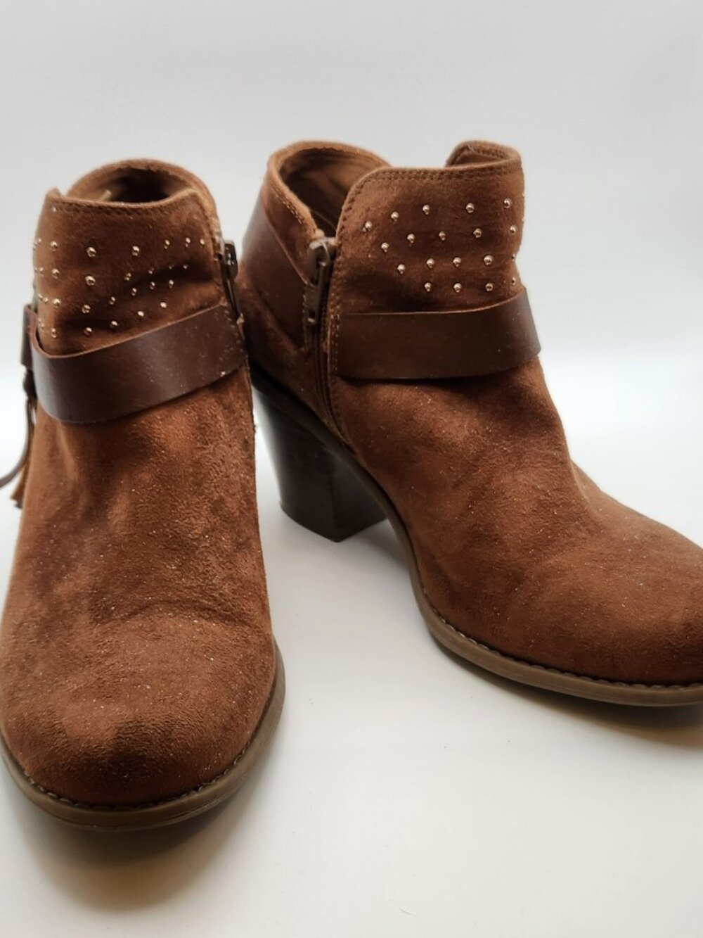 a.n.a. booties sz 7 M faux suede light brown studded stacked heel GUC